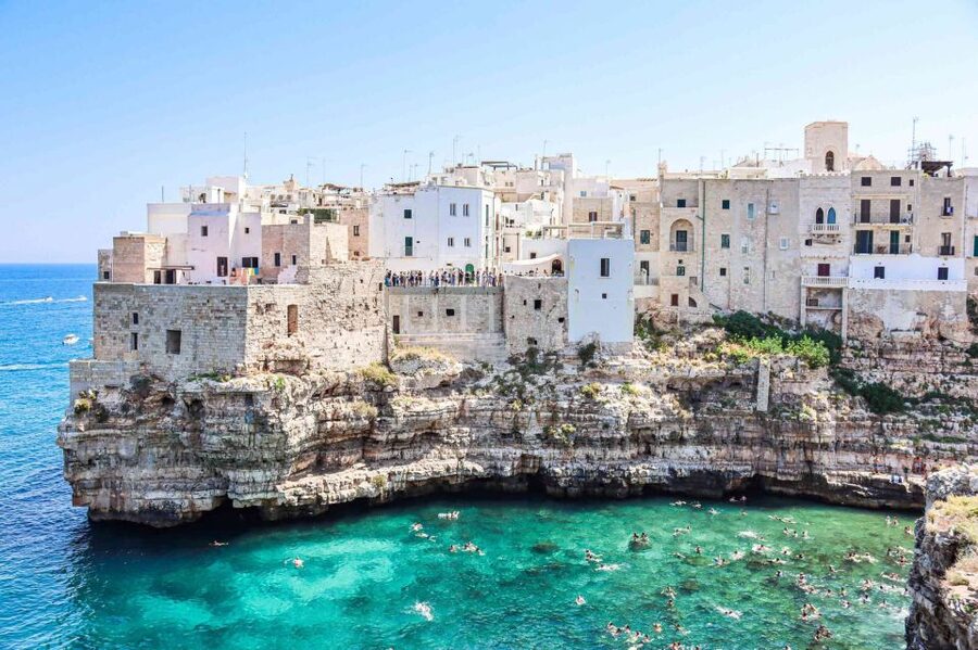 Polignano a Mare: Street Food Tour with Tastings and Wine - Wine Time: How the Final Portion Fits the Flavors