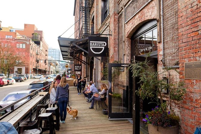 Portland Downtown Food Tour: 6 Tastings of Local & Global Flavors - Pioneer Courthouse Square: Portland’s living-room welcome