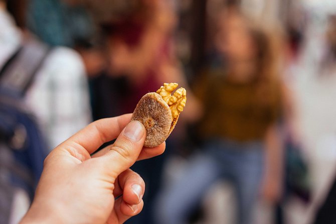 Porto Private Food and Drink Tasting Tour with Local - Walking Pace, Queues, and How to Prep