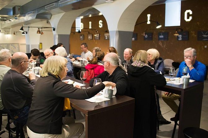 Porto: Private Walking Food Tour with Tastings - Sé, Porto: a landmark stop paired with more food and wine
