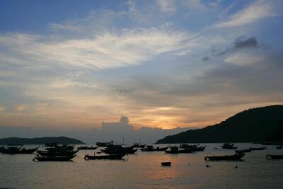 PRIAVATE DaNang CITY TOUR-FOOD TOUR-Sunset BOAT TRIP on Han river - Price and what you actually get for $100 per person