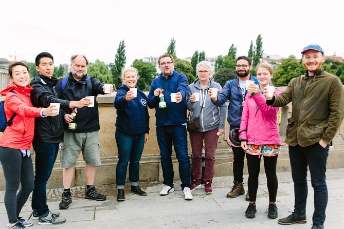 Private Berlin Street Food Tour by Bike - How the ride works: flat Berlin, bike paths, and smart photo stops