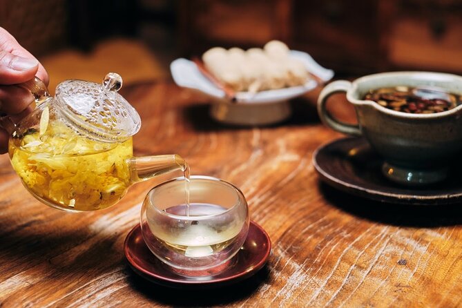 Private Downtown Seoul Food & Market Tour with 8+ Tastings - What you’ll eat: 8+ tastings that cover Korea’s range