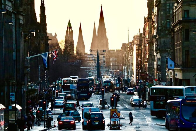 Private Food Tour of Edinburgh with Haggis, Scotch & More - Stop 1: Edinburgh Castle Rock area—when the skyline does the talking
