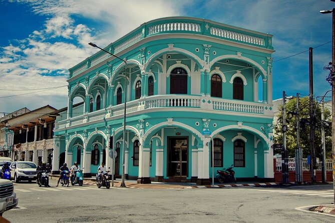 Private food Tour + Sightseeing +Thai Cooking class - Quick hits you’ll feel all day