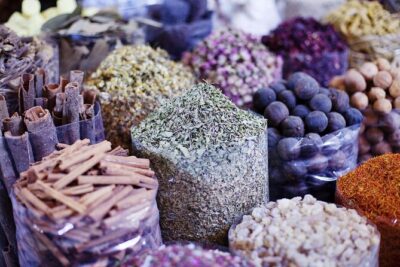 PRIVATE Food Tour: The 10 Tastings of Dubai With Locals - Meeting at Al Ras Metro: simple logistics that keep the night moving