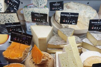 Private French Basque Country Food Tour from San Sebastian - Maison Adam in Place Louis XIV: The 1660 macaron story and a sweet reset