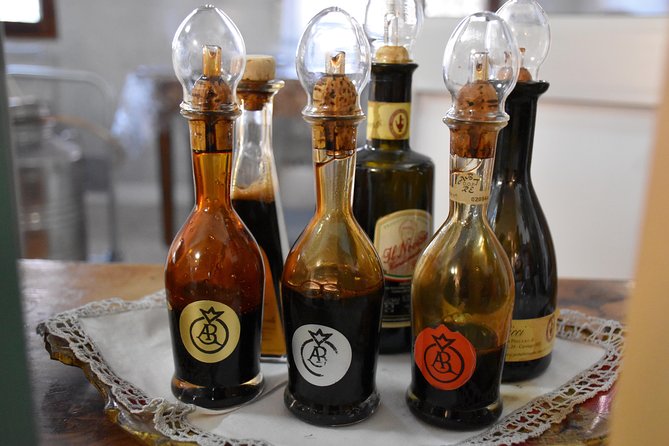 Private Full Day Parma Food Tour: Parmesan Cheese, Parma Ham, Lunch, Vinegar - How This 8 Hours Usually Feels on the Ground