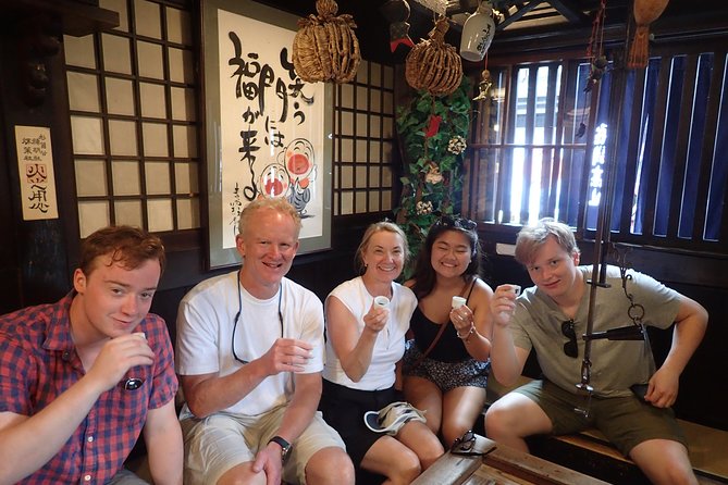 Private group Local Food Tour in Takayama - The 2.5-hour Old Town flow (and what you’ll actually do)