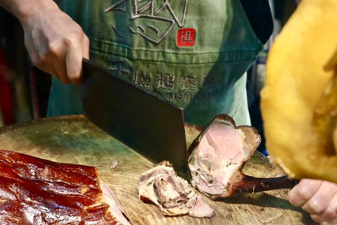Private Hong Kong's Hidden Eats Food Tour with 7+ Local Tastings - Queen’s College and the Central Library: British-era Hong Kong you can walk through