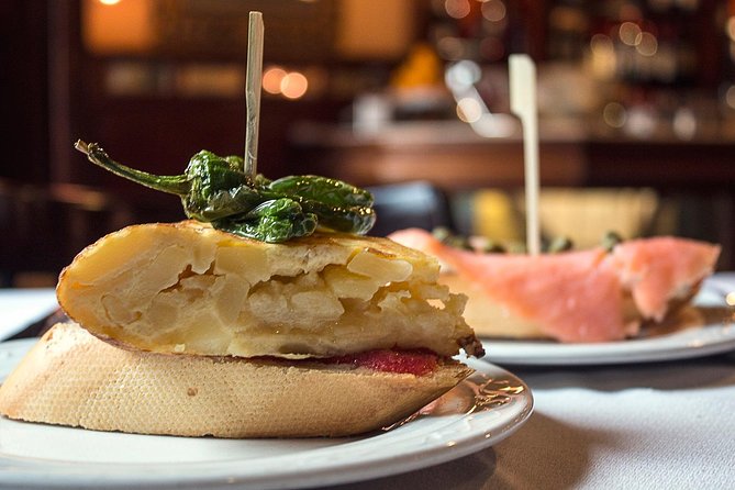 Private: Madrid Historic Centre Food Tour with 10+ Authentic - The Real Value: You’re Paying for a Full Evening of Food and Drinks