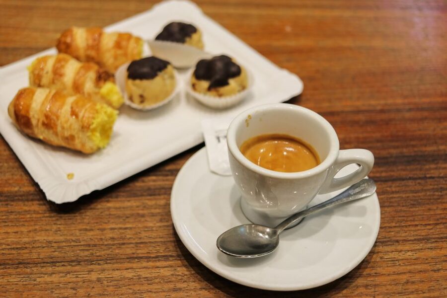 Private Original Milan Food Tour on Foot - Wine Tasting and the Aperitif Art Bar Moment