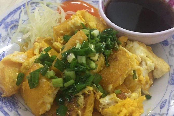 Private Saigon Night Food Tour by Scooter - Your 4-hour route: 6 eating stops across Saigon districts