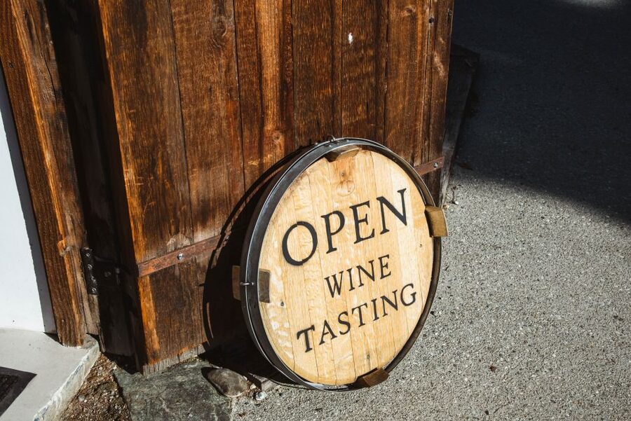 Queenstown: Wine Tasting Tour - A 6-hour Central Otago hit from Queenstown