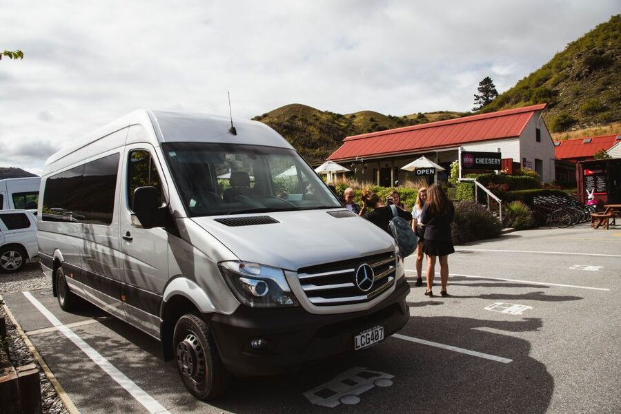Queenstown: Wine Tasting Tour - How the tasting works: 18+ wines with real guidance