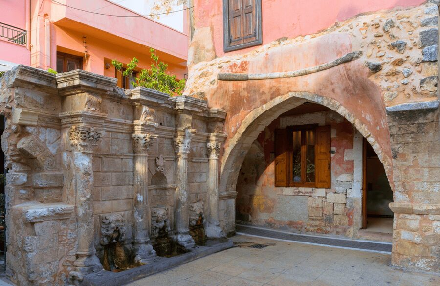 Rethymno Old Town: A Traditional Cretan Food Tour - The secret stop and the extra dessert pacing: small breaks that keep you moving
