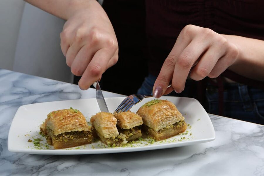 Rethymno Old Town: A Traditional Cretan Food Tour - Meze-style dining and rakomelo: the sweet-heat contrast of Cretan spirits