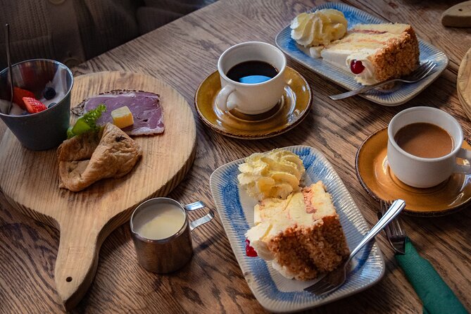 Reykjavik Food Walk - Local Foodie Adventure in Iceland - Laugavegur and Skólavörðustígur: the streets where food and people meet