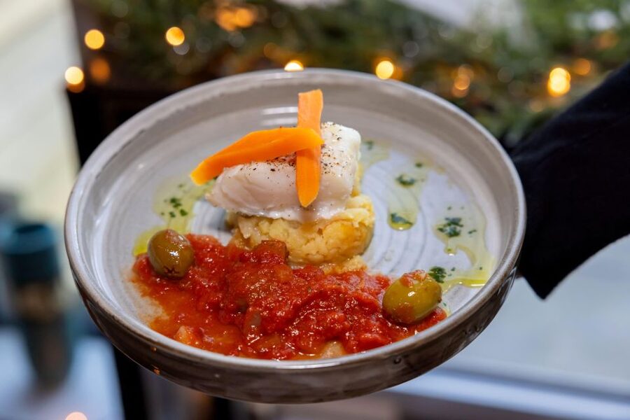 Reykjavik: Icelandic Food Tour - The short guided walk: 20 minutes of city orientation between bites