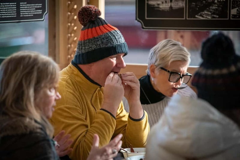 Riga: Central Market Traditional Food Tour in a Small Group - Meeting in Old Town: House of Blackheads and Your First Sip