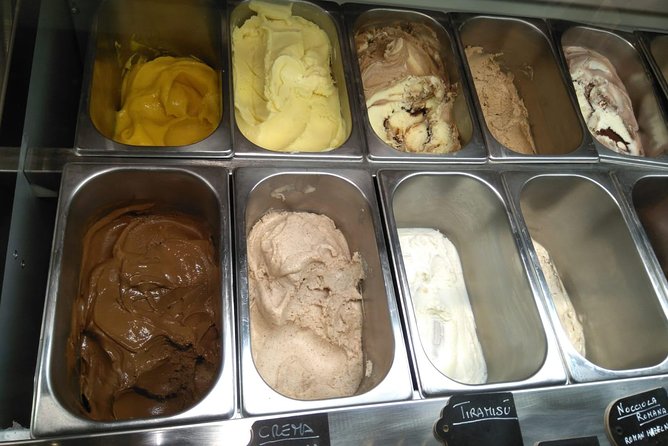 Roman Food Tour with Visit to the Trionfale Food Market - Stop 5: Il Segreto for Roman pasta, wine, and dessert