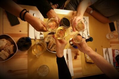 Rome Colosseum: Pizza & Aperitivo Food Tour at Sunset - Via del Boschetto: Pizza al Taglio, Five Flavors in One Bite-Switch Session
