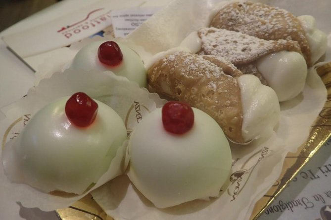 Rome Food Tour by Night in the Jewish Ghetto & Campo Marzio with Wine Tasting - Basilica di Sant’Eustachio: espresso with real character