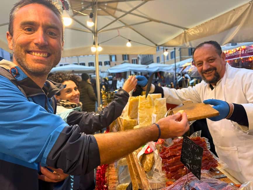 Rome: Guided Food Tasting Tour in Trastevere - Piazza di Pasquino: street food flavors with regional character