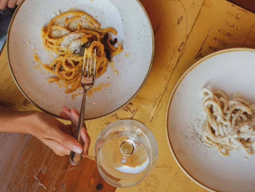 Rome: Guided Food Tour in Trastevere - Stop 5: Fiordiluna Dessert for Gelato Finishing Power