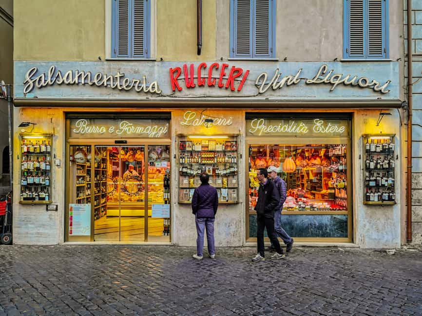 Rome: Trastevere and Campo de Fiori Food Tour - Campo de’ Fiori pacing: sights while you eat