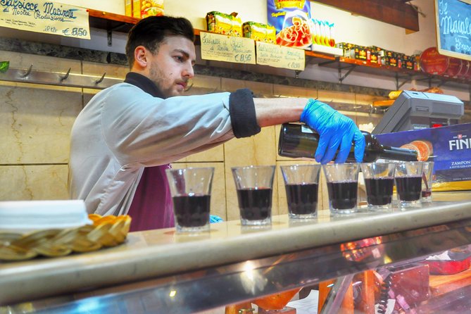Rome: Trastevere Food Tour Wine Tasting and Local Expert Guide - How the night pacing feels: small group, calm tempo
