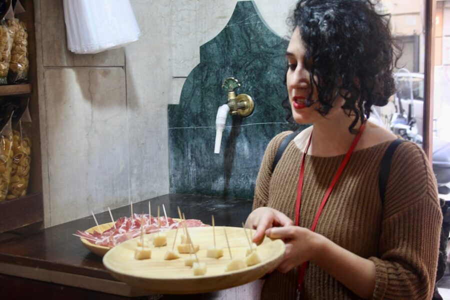 Rome: Trastevere Quarter Street Food Tour with Sightseeing - Crossing the river and easing into Trastevere’s squares