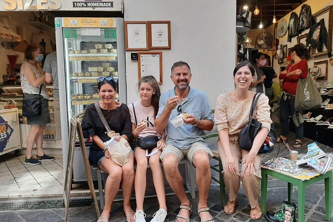 Rome: Ultimate Street Food Tour in the Old Town by Do Eat Better - Campo de’ Fiori: scrocchiarella Roman pizza to start