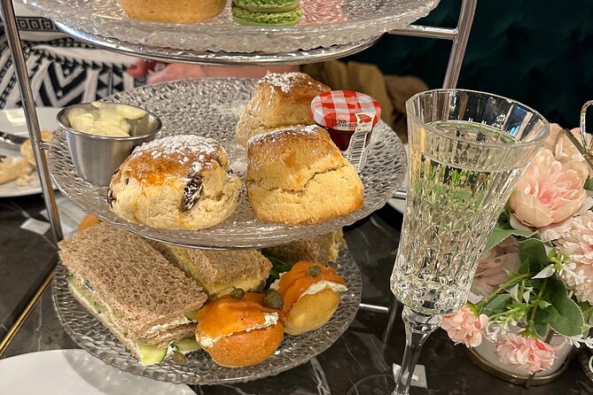Royal English Walking Food Tour With London Food Tours - Fortnum & Mason: where the snacks and the stories hit together