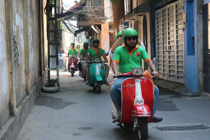 Saigon After Dark Vespa Street Food Tour + Live Music 4 hours - Stop 1: Meeting up at the coffee shop, then rolling through back alleys