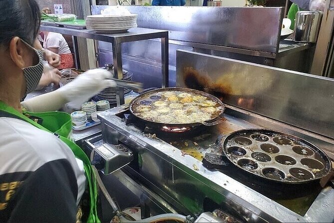 Saigon Evening Walking Street Food Tour - The Menu Plan: Six Dishes That Explain Southern Flavors