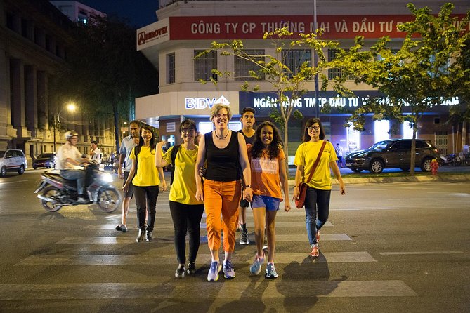 Saigon Food Tour on Scooter at Night - Stop 2: Coffee time and a look at Chung cư apartment life