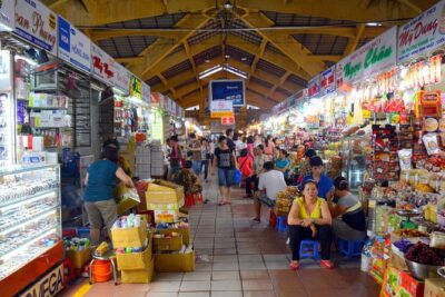 Saigon in a Day: Ho Chi Minh City Sightseeing and Night Food Tour - Tao Dan Park, Independence Palace, and the French landmarks loop