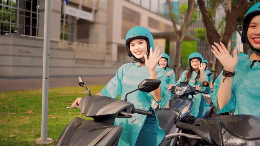 Saigon: Michelin Guide Food Tour with Ao Dai Female Riders - Key points before you go