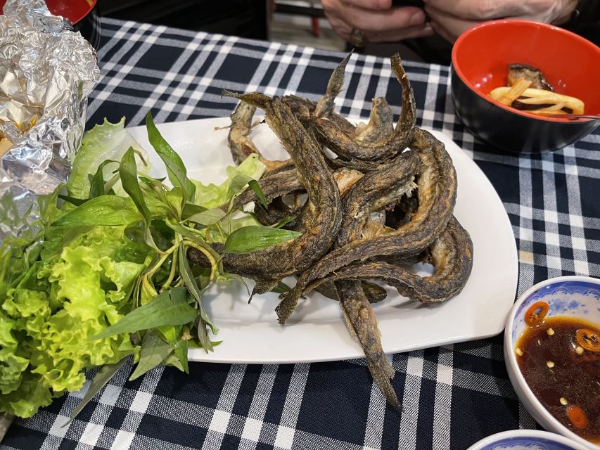 Saigon: Night Craft Beer And Street Food Tour By Vespa - How the food and beer flow feels in real time