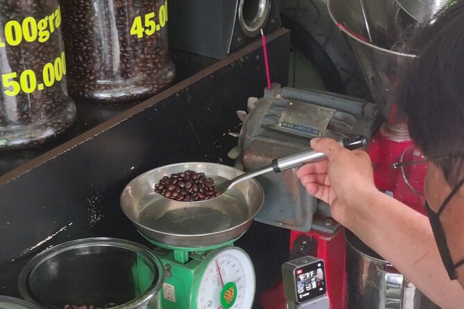 Saigon Private/Small Group Walking Food Tour with 13 Tastings - District 10: Mini Bánh Xèo, Betel Leaf Beef, and Fried Bao