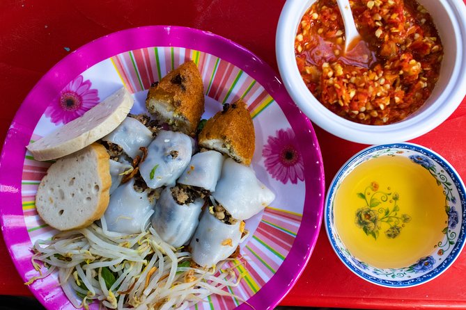 Saigon Vegan Food Tour by GirlPower Motorbike Riders | KissTour - How the 1-on-1 driver and scooter plan makes the night easier