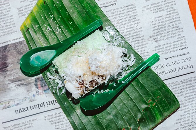 Sambal Streets Kuala Lumpur Food Tour with 15+ Tastings - Stop 1: old Kuala Lumpur backstreets and a chef-designed pace