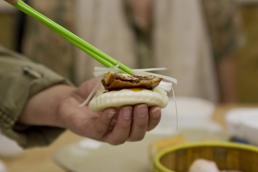 San Francisco: Chinatown Walking Food Tour - Fortune Cookie Factory, Old Buddhist Temple, and a Chinatown Market Stop