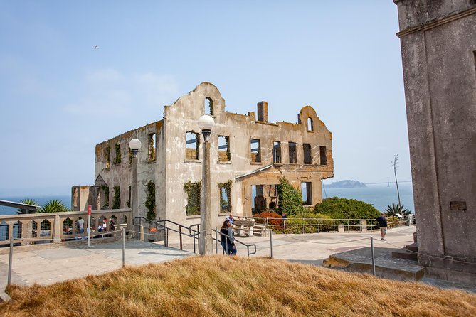 San Francisco Combo: Ferry Building Food Tour and Alcatraz - How Long to Stay on Alcatraz: Use the Ferry Rhythm