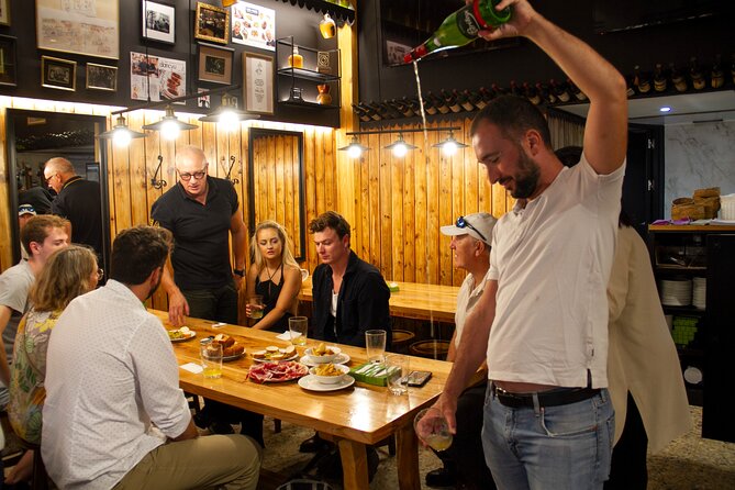 San Sebastian Food & Pintxos Tour with 12 Food & Drinks Tastings - The Pace: Why the Route Feels Fun Instead of Chaotic