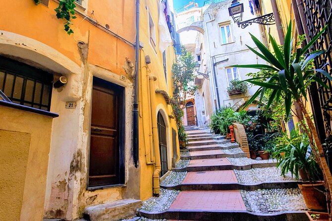 SANREMO FOOD TOUR - Authentic Ligurian street food and Medieval town - La Pigna: the medieval village walk