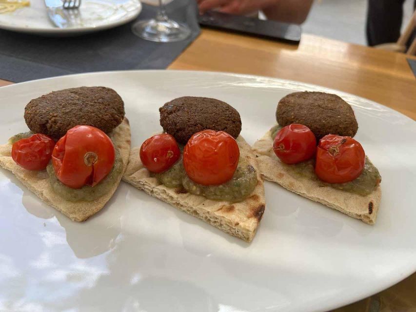 Santorini: Private Cooking Class and Wine Tasting Tour - Two Traditional Wineries: What You’ll Taste and Why It Matters