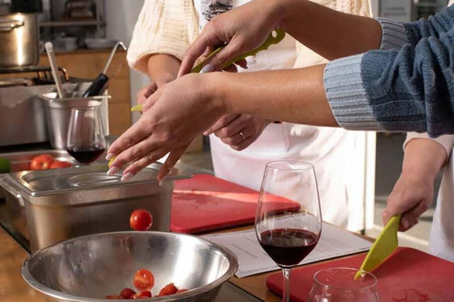 Santorini: Private Cooking Class and Wine Tasting Tour - Who This Tour Fits Best (and Who Should Rethink It)
