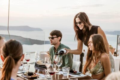 Santorini: Wine Tasting Tour with Snacks - The 4-Hour Structure: Morning Views vs Sunset Magic at Santo